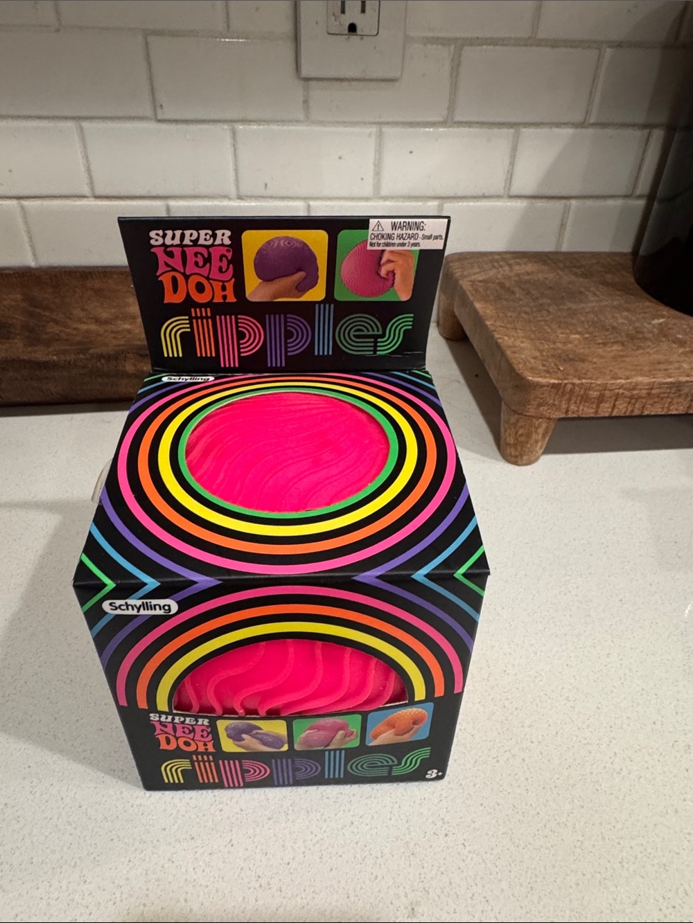 Super NeeDoh Ripples - Neon Pink Stress Ball